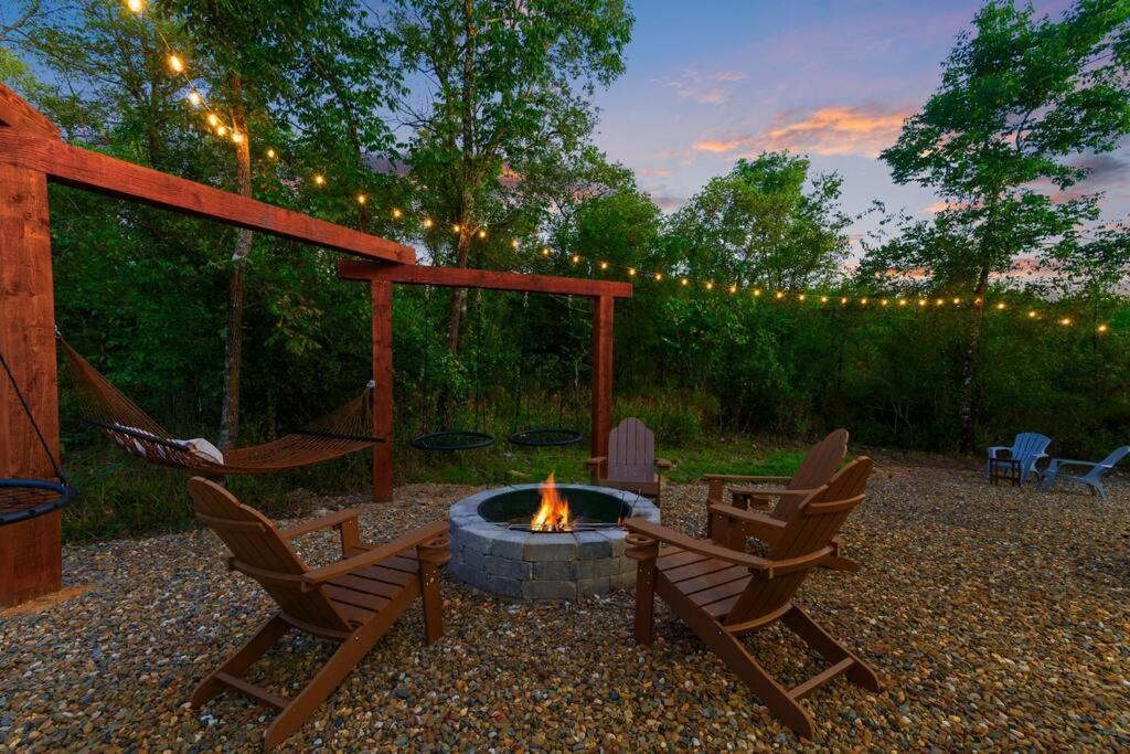 Вілла Under The Stars - Secluded, Hot Tub, Firepit, Games Брокен-Боу Екстер'єр фото