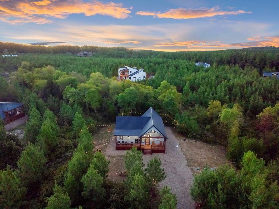 Вілла Under The Stars - Secluded, Hot Tub, Firepit, Games Брокен-Боу Екстер'єр фото